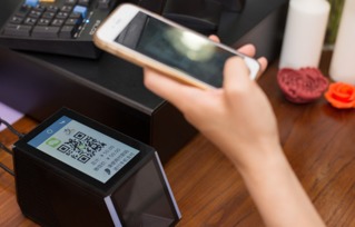 撬開線下互聯(lián)網(wǎng)新入口 互聯(lián)網(wǎng)設(shè)備銷售的戰(zhàn)略機(jī)遇與挑戰(zhàn)